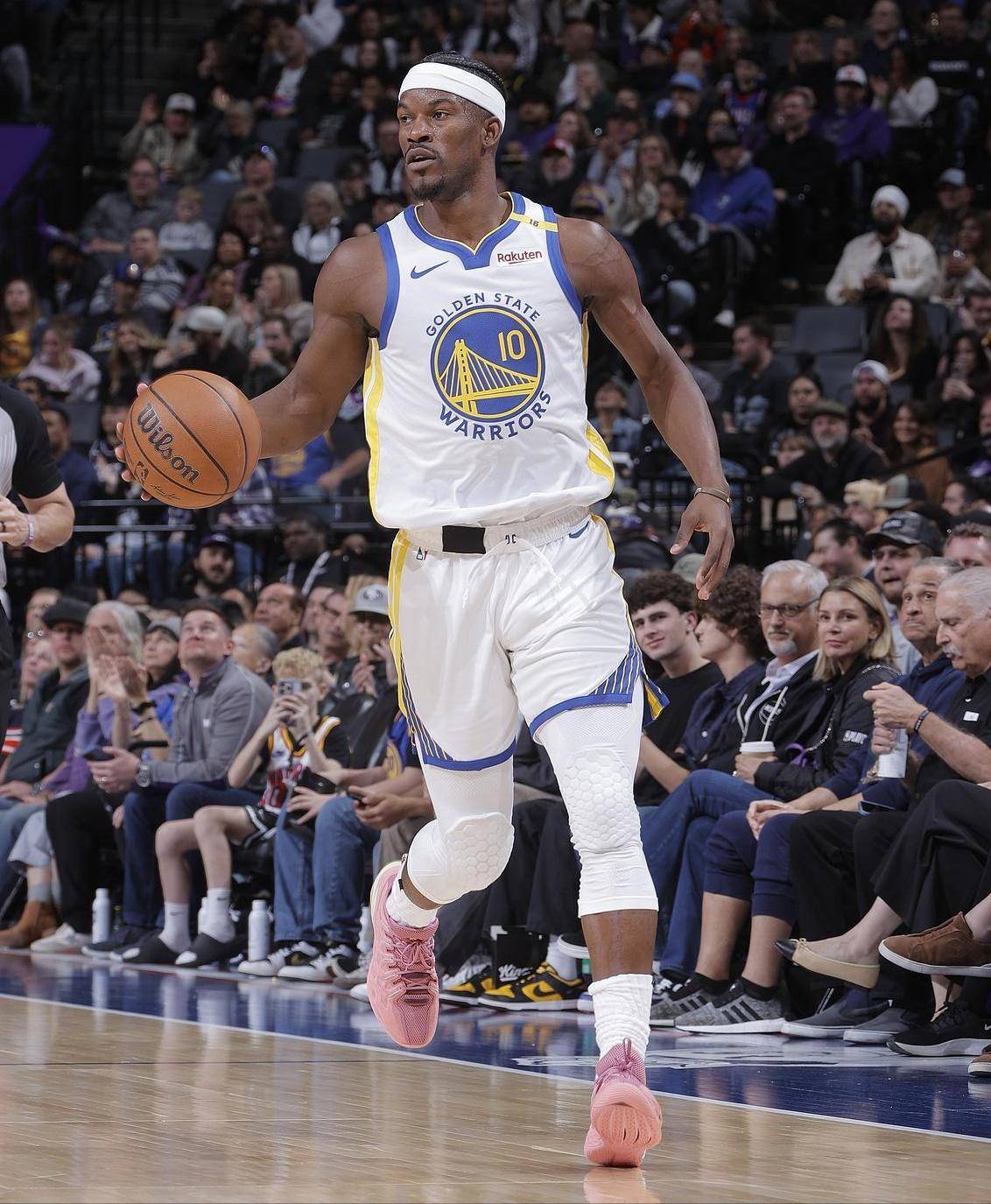 AYX爱游戏关于巴特勒连续七场比赛得分超过重要助攻，日本队不断突破！再创辉煌时刻的信息