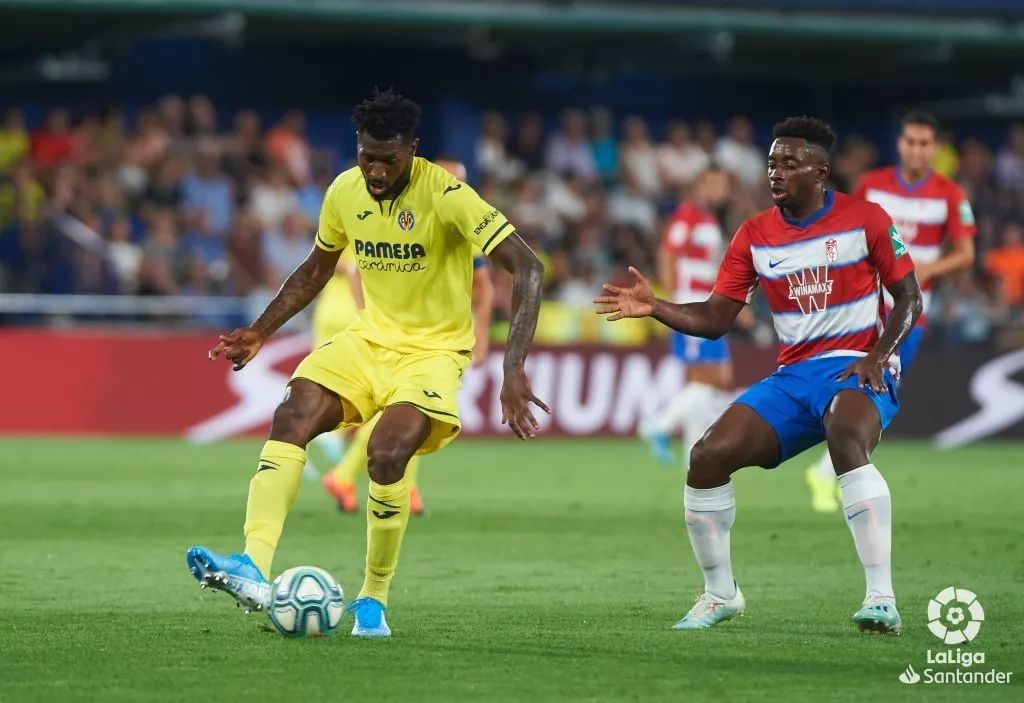 爱游戏体育集结日体能课后；新疆广汇防线松动备战西甲；气氛紧张；医务组通报恢复的简单介绍