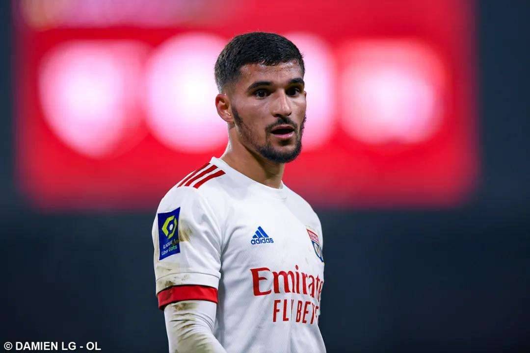 AYX体育埃因霍温迎NBA季后赛关键赛，赛后调整名单，气氛紧张，团队化学反应显著的简单介绍